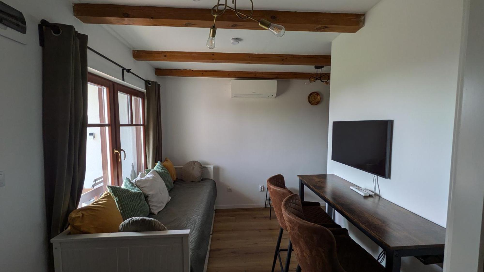Vila Jera Pince Es Vendeghaz Somlovasarhely Exteriér fotografie